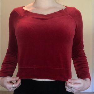 Super soft red croptop long sleeve